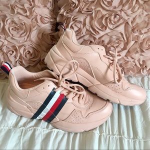 TRADE for @ Melymorfin345 Tommy Hilfiger Sneakers